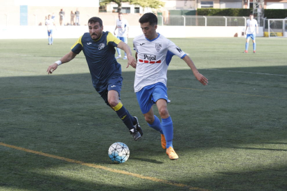 Las efectividad goleadora del Mollerussa fue clave para decantar el derbi a su favor.