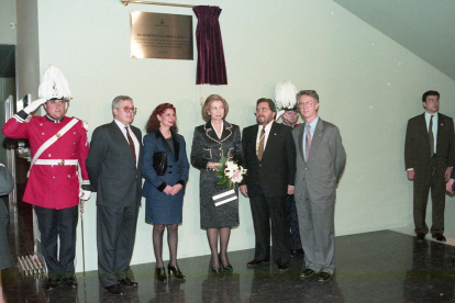 La reina Sofia, entre Alborch i Siurana, va inaugurar l’Auditori el 14 de febrer del 1995.