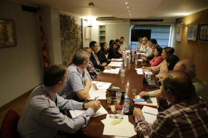 Reunió ahir de la taula contra la violència masclista a la delegació del Govern a Lleida.