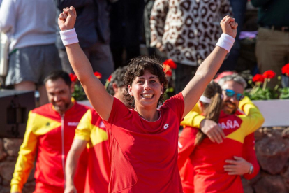 Carla Suárez celebra la seua victòria d’ahir i la classificació.