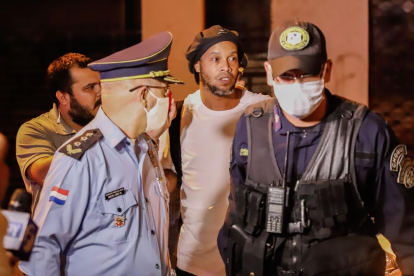 Ronaldinho compleix l’arrest domiciliari en un hotel de luxe