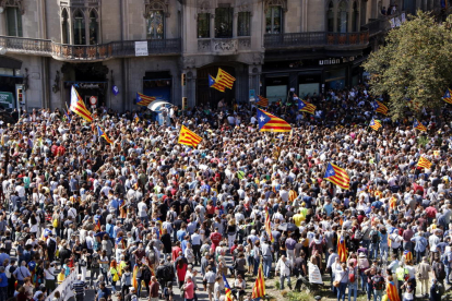 La concentració que va tenir lloc el 20 de setembre del 2017 davant de la conselleria d'Economia a Barcelona