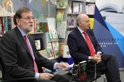 Rajoy y el exministro Jorge Fernández Díaz que, junto con Cospedal, han sido señalados en este caso.