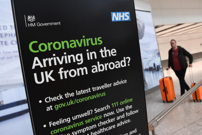 Els viatgers al Regne Unit s’enfronten a una quarantena.