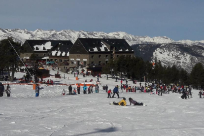 L’estació de Boí-Taüll va rebre ahir uns 3.500 esquiadors.