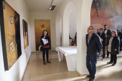 Exposició ‘Pom-Plata’, de l’artista argentina establerta a Barcelona Nora Ancarola, a l’edifici Lo Pardal de la Fundació Guillem Viladot.