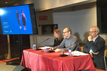 Puri Terrado (Auditori), el regidor Jaume Rutllant i Llorenç Corbella, amb cara de circumstàncies.
