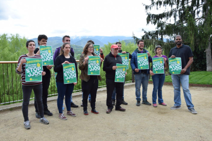 Las formaciones independentistas presentaron ayer la campaña ayer en el parque del Cadí de La Seu.
