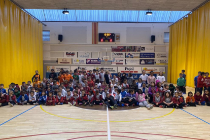 Jornada educativa i de valors en l’esport amb ‘dodgeball’ per a 140 alumnes del Pla