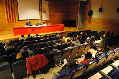 Imagen de la asamblea de UGT celebrada ayer en Mollerussa.