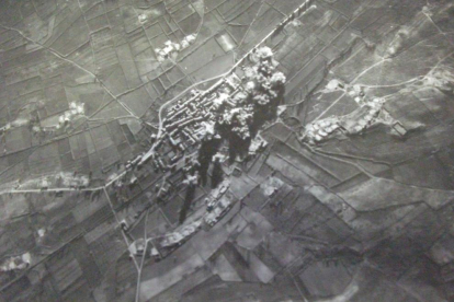 El consistorio recuperó esta imagen de los bombardeos. 