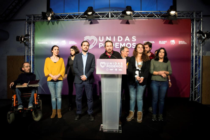 Los morados de Pablo Iglesias acusan el desgaste del no gobierno.