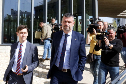 L’exconseller Santi Vila, l’abril del 2018, al sortir dels jutjats d’Osca després de prestar declaració.