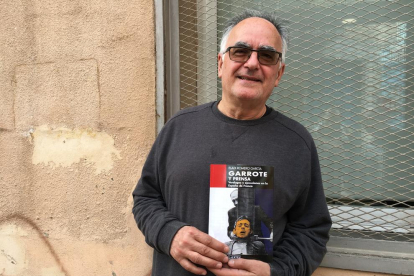 El autor de ‘Garrote y prensa’, el escritor leridano Eladi Romero.