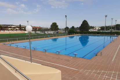 Una de las piscinas públicas de Fraga. 