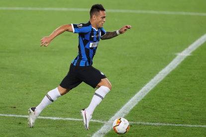 El jugador argentí continuarà un altre any al club italià.
