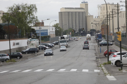 Les obres van tornar ahir als carrers de Lleida, com mostra aquesta imatge.