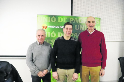 Santi Querol, Rossend Saltiveri y el miembro de la sectorial del Porcino Josep Maria Cortasa.