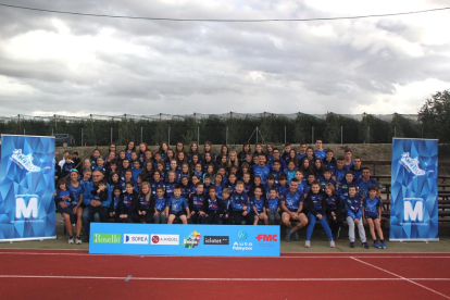 Un grup d’atletes de l’Escola del Lleida UA, en una imatge de la campanya passada.