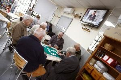 El Gobierno aconseja a las personas mayores permanecer en domicilios o residencias
