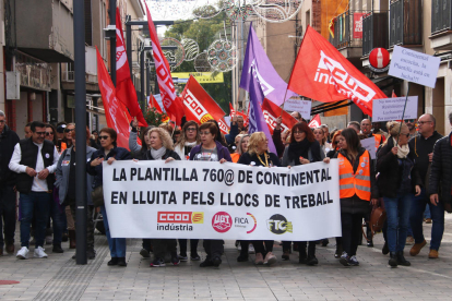 Imagen de la cabecera de la protesta de ayer en Rubí.
