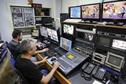 Imatge d’arxiu de la sala de control de Lleida TV.