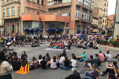 Corte en el tramo urbano de la C-14 en Tàrrega.