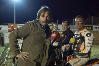 El presentador Quim Masferrer, amb els motards de l’Albi.