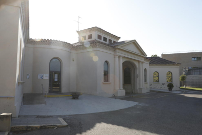 Exterior de la seu del centre de Salut Mental a l’hospital Santa Maria.