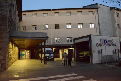Imagen del Sant Hospital de La Seu, donde faltan especialistas y reclaman que se implanten incentivos económicos. 