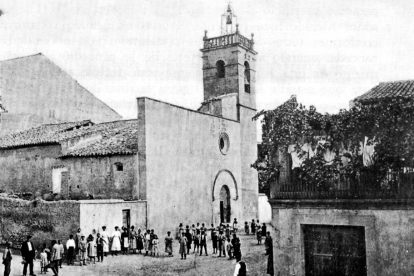 La reformada plaça de Manuel Bertrand.