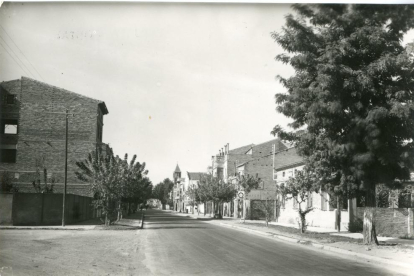 La reformada plaça de Manuel Bertrand.