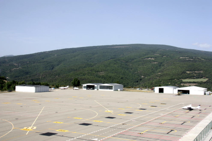 El aeropuerto de La Seu-Andorra, ayer, durante los vuelos de prueba del sistema de aterrizaje con GPS.