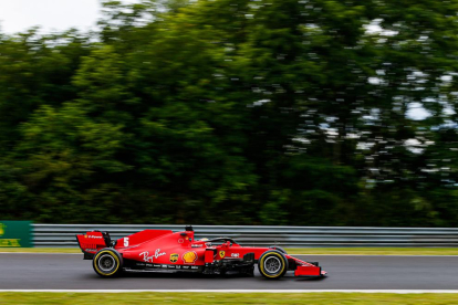 Sebastian Vettel va ser ahir el millor sobre mullat en la sessió lliure a Hungaroring.