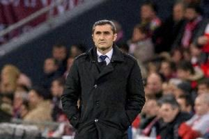 Valverde renueva por una temporada  con el Barcelona