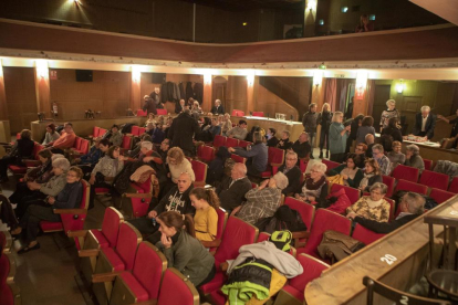 Público en el Cine Flotats de Tornabous la noche del pasado viernes, en la fiesta del 75 aniversario.
