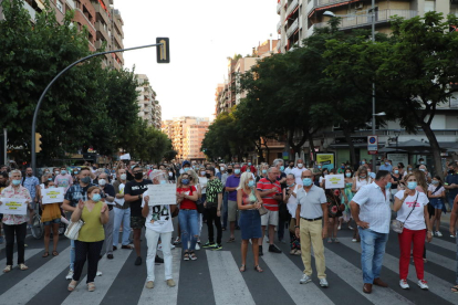 Entre los participantes, el activista Josep Pàmies y la dirigente del PP Marisa Xandri.