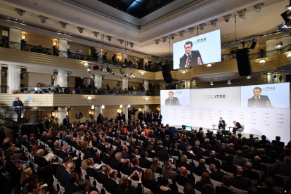 Momento de la intervención de ayer de Emmanuel Macron en Múnich.