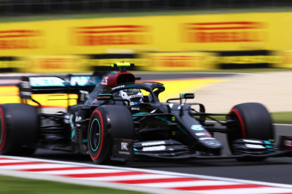 Els Mercedes van tornar a copar les dos primeres posicions de la graella de sortida.