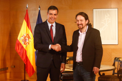 Sánchez culpa Iglesias de trencar la negociació amb la consulta de Podemos