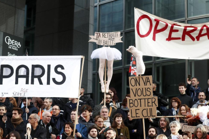 Enfrentamientos en París en una nueva jornada de movilizaciones