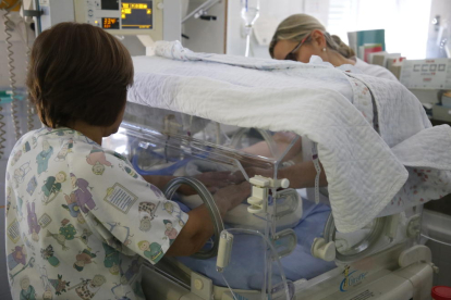 Imatge d’arxiu de l’incubador per a nounats a l’hospital Arnau de Vilanova de Lleida.