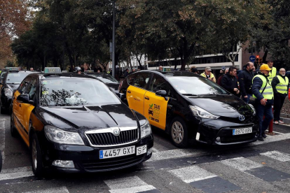 Els taxistes de Barcelona han convocat una vaga indefinida.