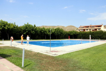 Satisfacció entre els veïns de tres municipis del Baix Segre per l'obertura amb restriccions de les piscines municipals