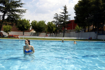 Satisfacció entre els veïns de tres municipis del Baix Segre per l'obertura amb restriccions de les piscines municipals