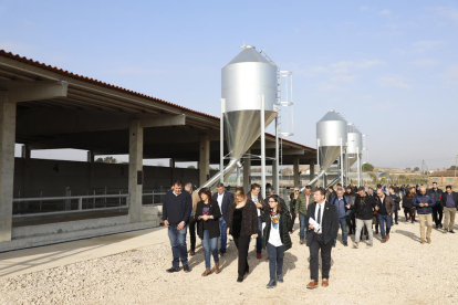 La comitiva recorrió las nuevas instalaciones en L’Horta de Lleida.