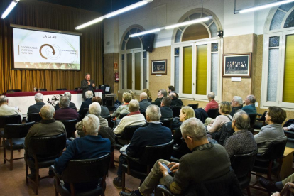 Imagen de la charla en el Ateneu de Tàrrega. 