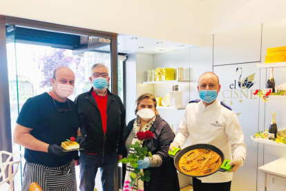 Presentación del pack gastronómico de Sant Jordi de la Zona Alta.