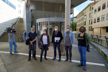 Vecinos del Barrio Antiguo de Lleida llevan a Paeria, Generalitat y Estado a la Fiscalía por no garantizar la seguridad y la salud