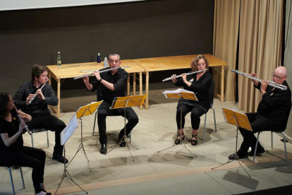 El grupo de flautistas que abrirá el Festival Castell de Concabella. 